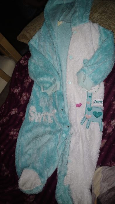 Продам детские вещи