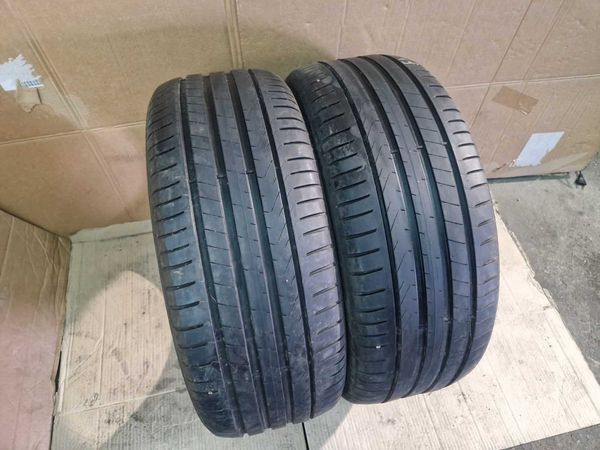 2 Pirelli R19 255/45/ 
летни гуми DOT0421