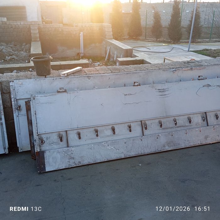 Bort sotiladi balandligi  80 sm 4 dona