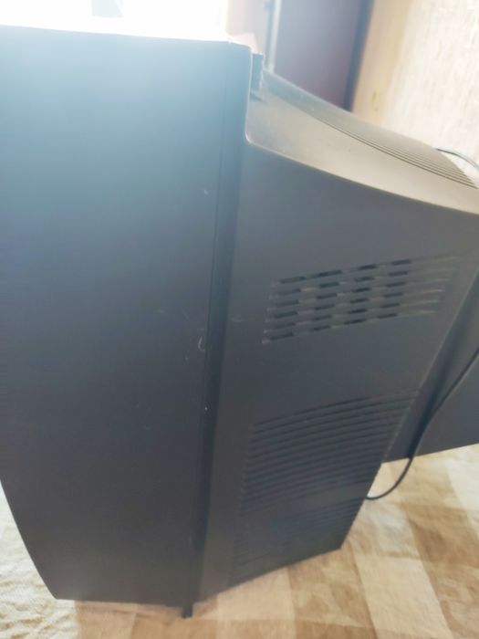 Телевизор LG б/у , в рабочем состоянии