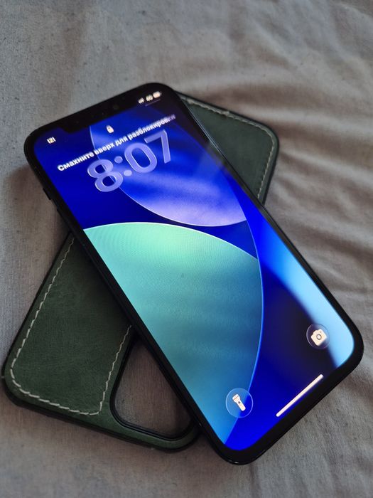 айфон 12 64 гиг.