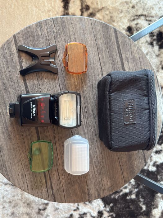 Nikon Speedlight SB-700 Blit TTL