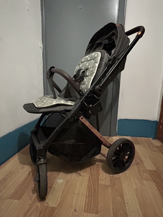 Продам коляску teknum