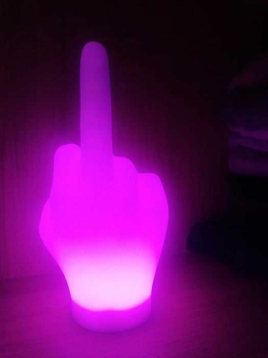 Lampă LED Gift Republic F* You Degetul Mijlociu - din Silicon – Lampă Decorativă Touch pentru Birou și Noptieră, Cadou Original Amuzant Prieteni