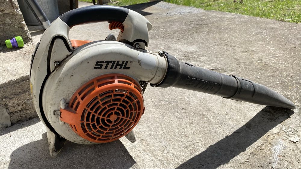 STIHL  BG86  Духалка за листа бензинова