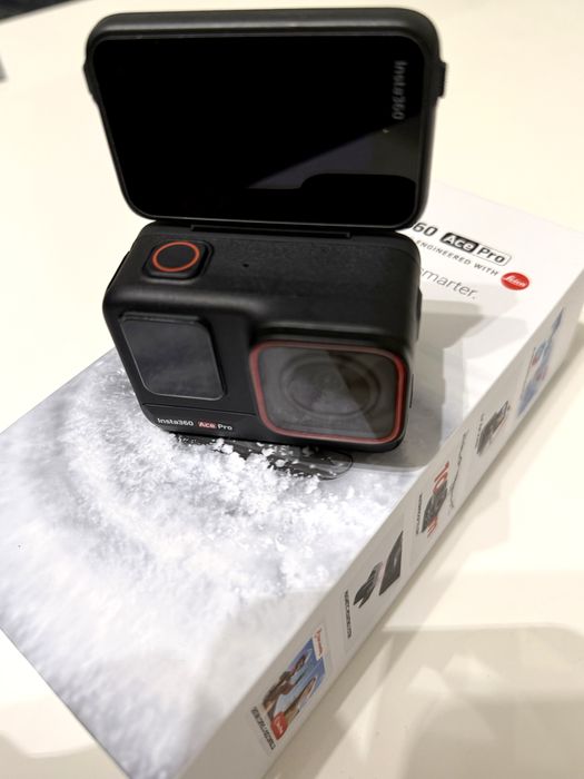 Camera Insta360 Ace Pro 4K, garantie