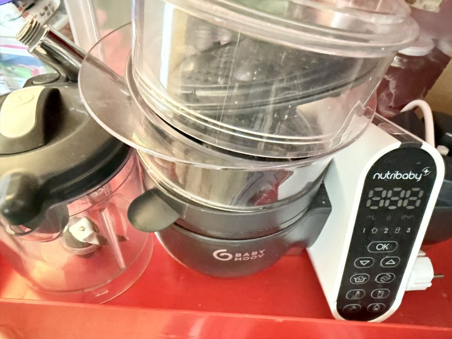 Aparat cu aburi nutribaby