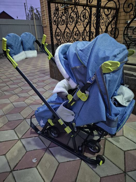 Продам детские санки.