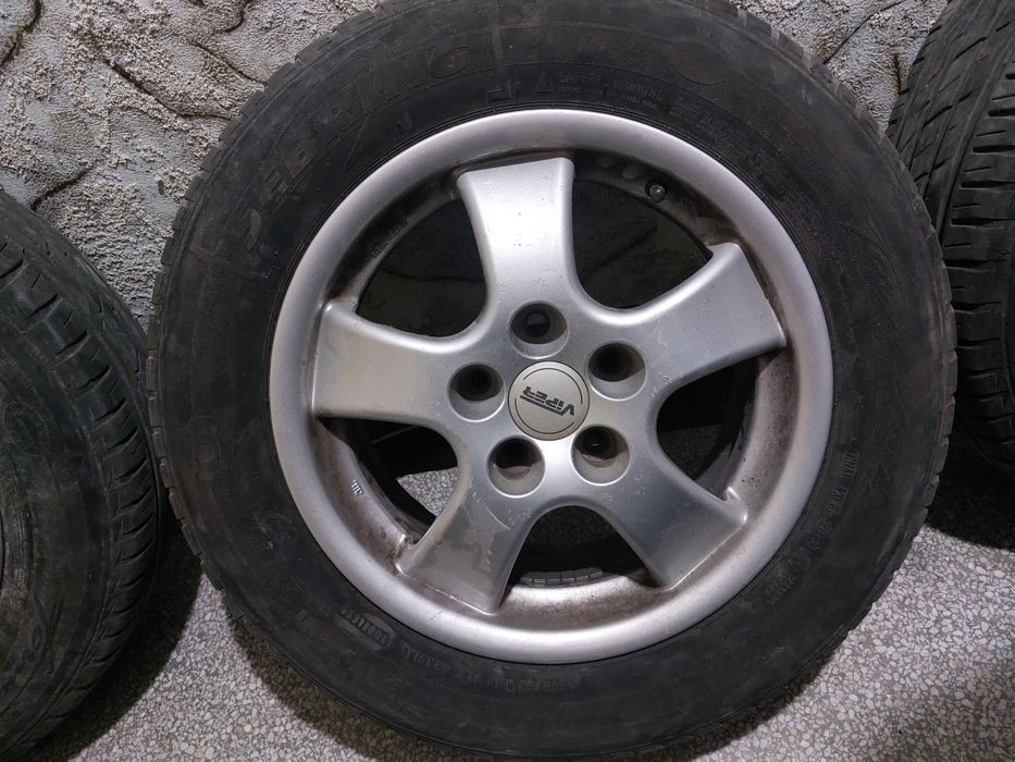 Джанти с гуми R15