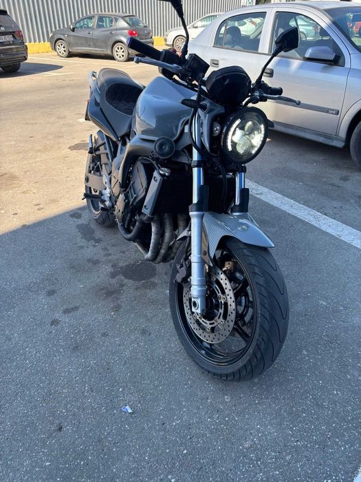 Yamaha FZ6 Naked