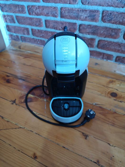 Кафе машина Nescafe Dolce Gusto