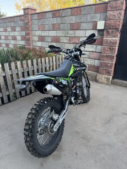 Эндуро мотоцикл 06 300 кубов