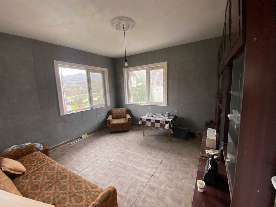 Продава се Етаж от къща в Перущица - 75 кв.м за 799 €/кв.м - Снимка #2