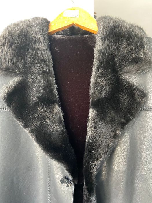 Продам натуральную дубленку