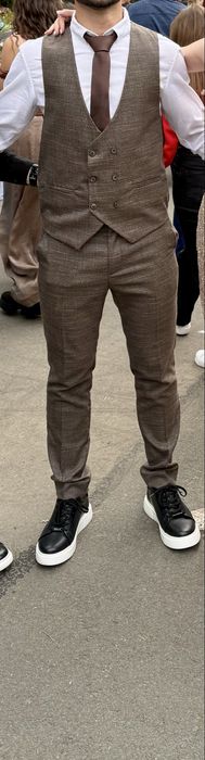 Мъжки   нов.  костюм