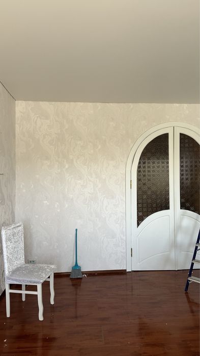 Обои.Обой.Плинтус.ленолиум