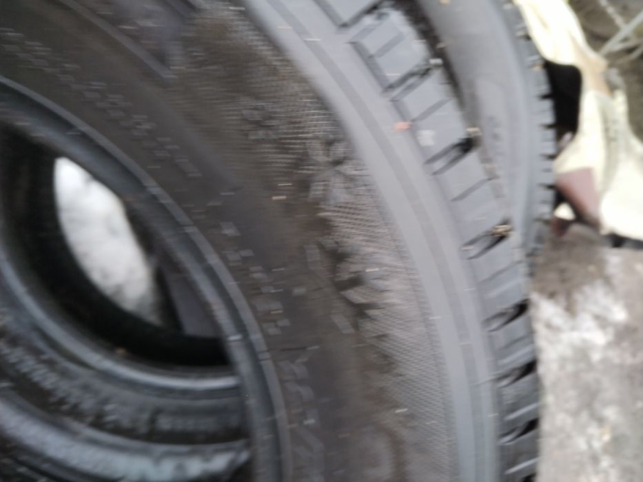 Cauciuri iarna 225 70 15c
