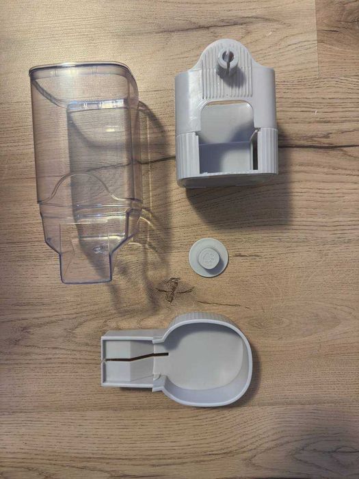 Dispenser automat mancare pisici, catei, iepuri, porci de guinea