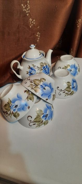 Сервиз чайный...