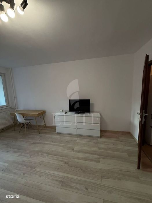 Garsoniera în zona STRAZII PARANG