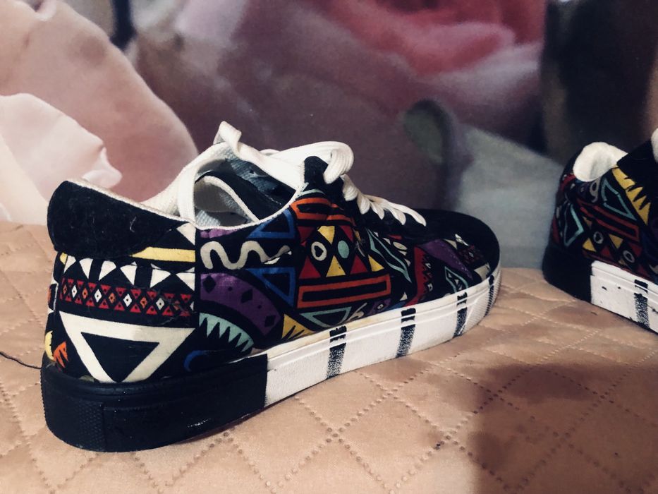 продавам маратонки