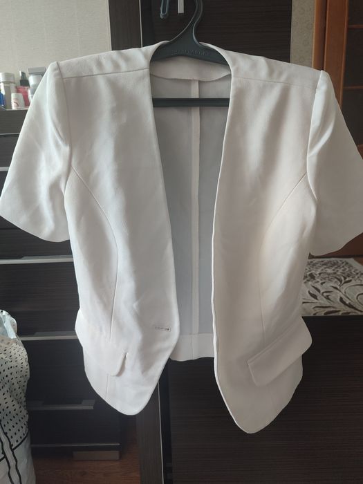 Продам женские вещи