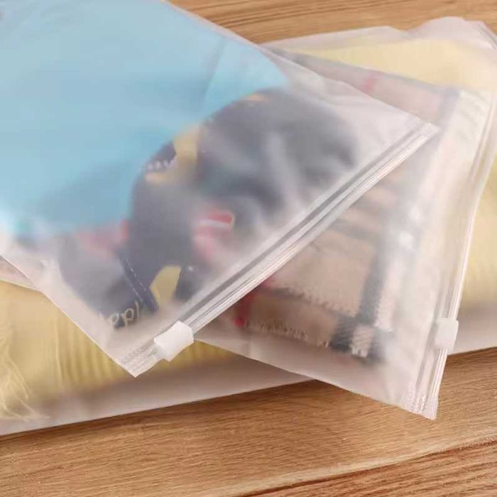 Kiyim va toqimachilik mahsulotlari uchun Zip-Lock (sleyder) paketlar