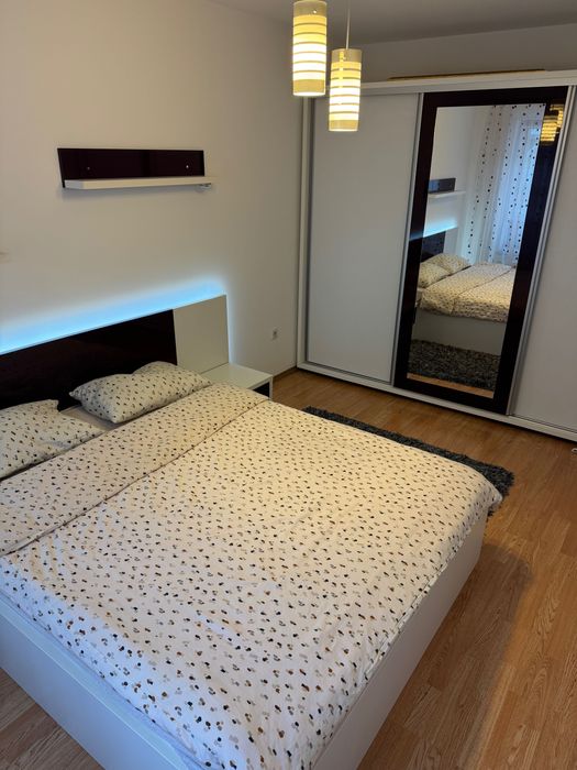 Inchiriez apartament cu 2 camere Brasov