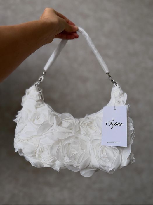 Сумка новая в виде розы и ракушки