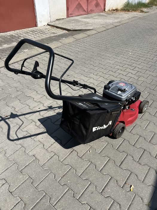 Masina de tuns iarba pe benzina Einhell