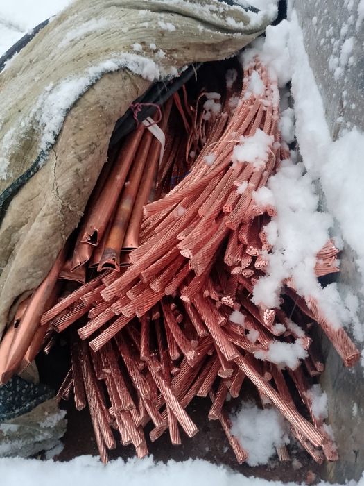 Kabel mis мис меднийь Рго каb Uz kabel Har xil turdagi.