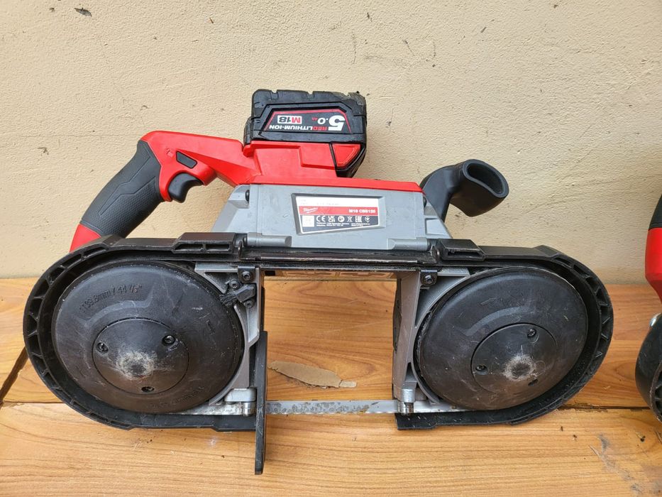 Fierăstrău cu bandă pt metal Milwauke M18  CBS 125