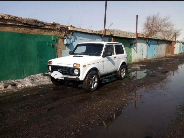 Продам Нива 2121