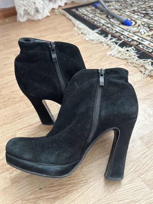 Продам обувь весенняя осенняя