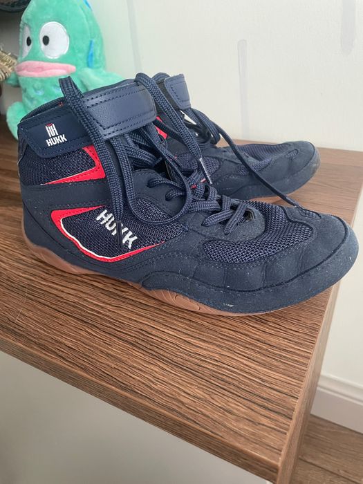 Продам борцовки на мальчика