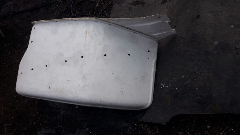 Продам пластиковые крылья Зил 4331