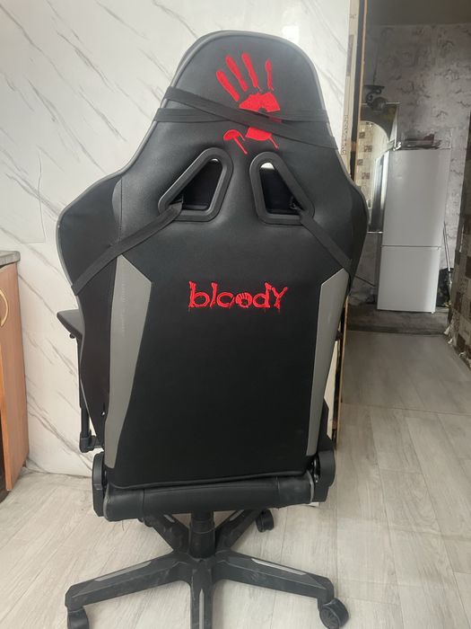 продаю кресло игровое