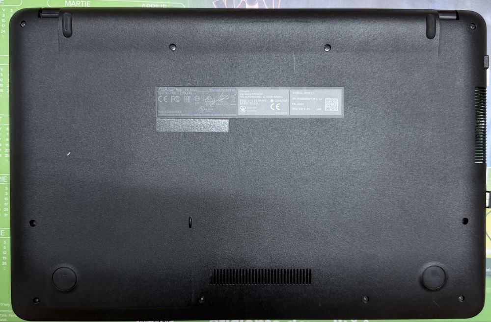 Leptop i3 generatia 7