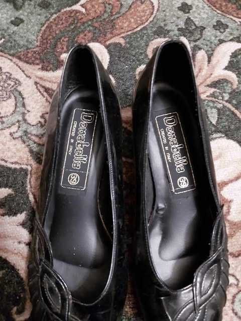 Дамски обувки-използвани