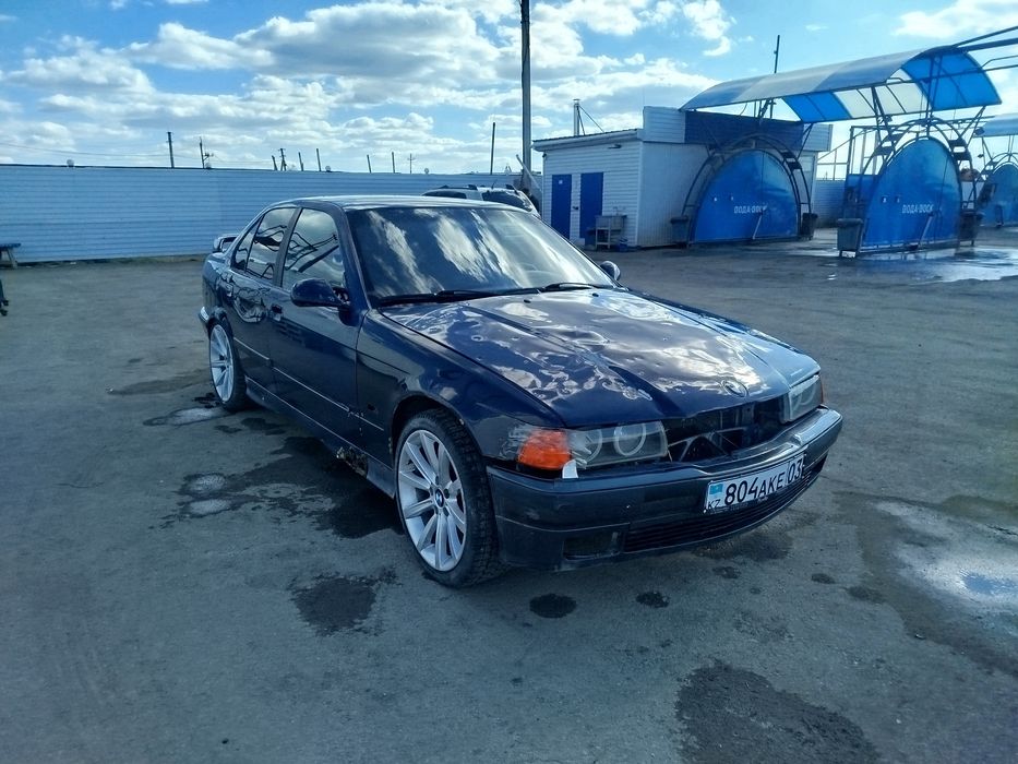 Срочно продам БМВ е36