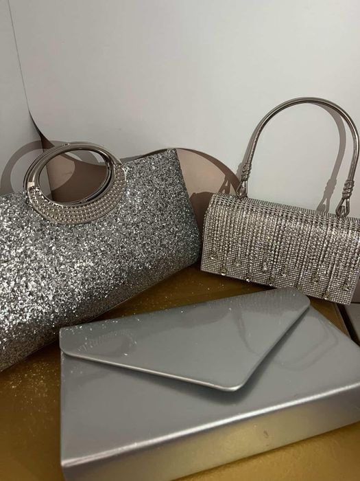 Сребърна дамска чанта