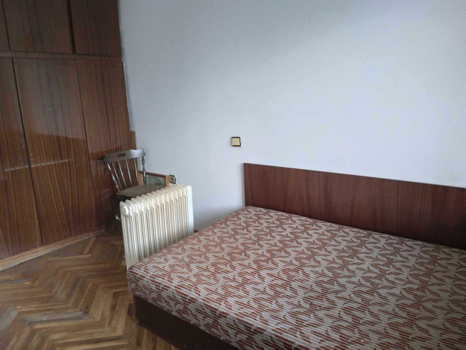 Продава се Тристаен апартамент в Плевен, Широк център - 100 кв.м за 895 €/кв.м - Снимка #3
