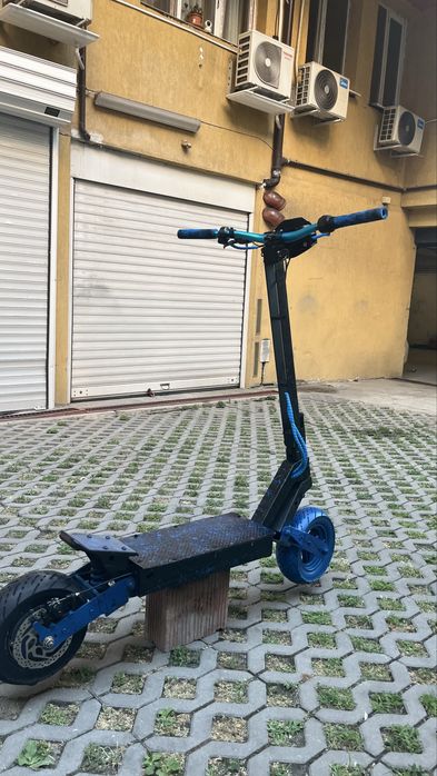 Продавам kukirin G4 на части