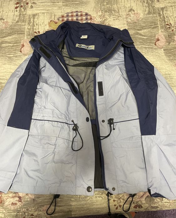 Куртка ветровка удлиненная размер М!