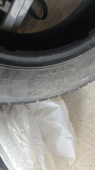 Продам шины 235х50х18