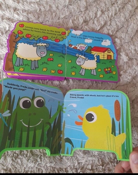 carte carti noi engleza bebe bebelus copil lemn Lenny Lamb Freda frog