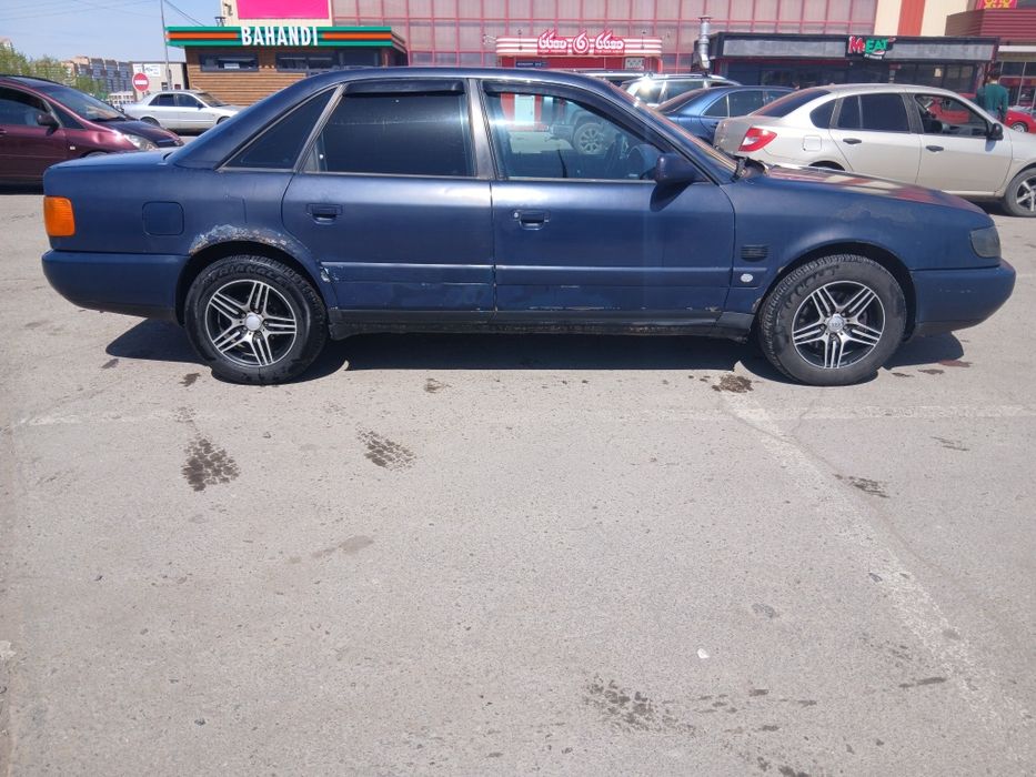 Ауди c4 селан 1992 г в