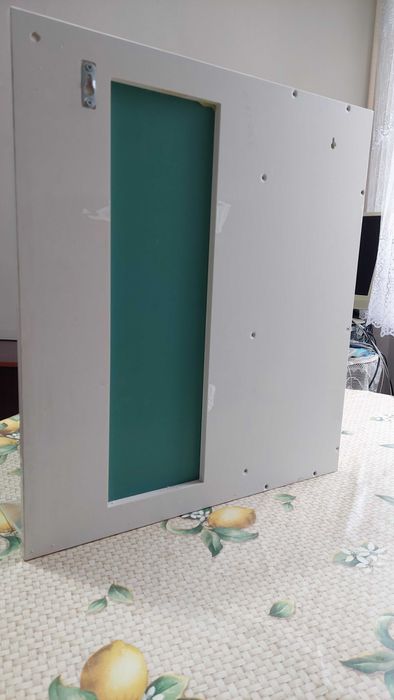 Горен шкаф за баня