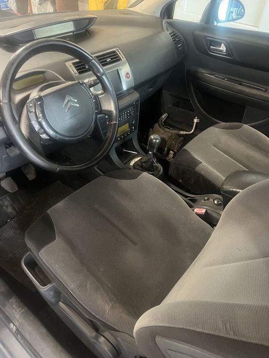 Vand usa stanga fata si dreapta Citroen C4 coupe 2004-2008