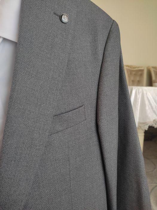 Kastyum shim koynegi bn birga.кастюм бирюк